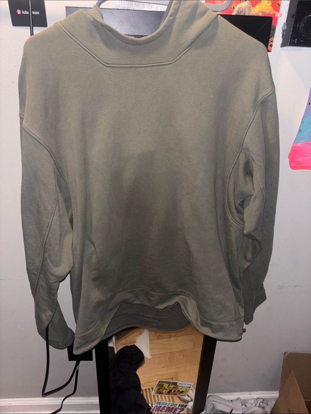 Lululemon French Terry Oversized Hoodie
Grey Sage